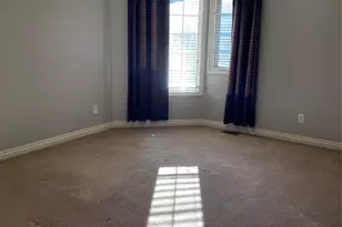 1046 Lorenzo Ct, Troy, MI 48085 - Photo 21