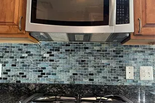 1046 Lorenzo Ct, Troy, MI 48085 - Photo 13