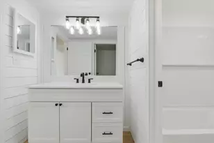 715 Skynob Dr, Ann Arbor, MI 48105 - Photo 15