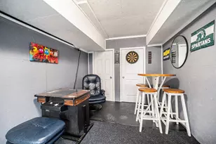 211 Wells St, South Haven, MI 49090 - Photo 27