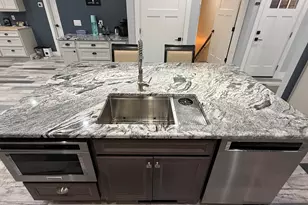 2542 Medinah Ln, Benton Harbor, MI 49022 - Photo 9