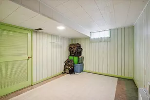 217 W Hughes St, Marshall, MI 49068 - Photo 27