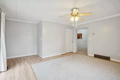 217 W Hughes Street, Marshall, MI 49068 - Photo 17