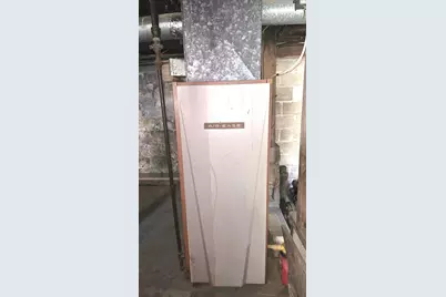 411 Hinckley Boulevard, Jackson, MI 49203 - Photo 37