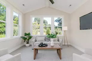 4708 Knapp Bluff Dr NE, Grand Rapids, MI 49525 - Photo 19