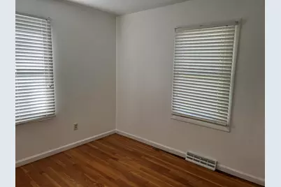 5845 Roanoke Street, Portage, MI 49002 - Photo 9