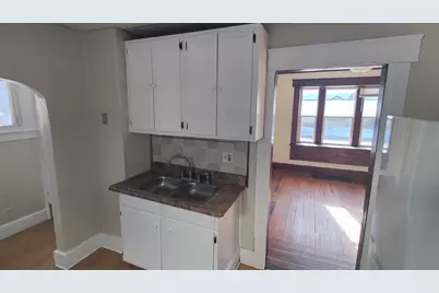 329 S Clemens Avenue, Lansing, MI 48912 - Photo 11