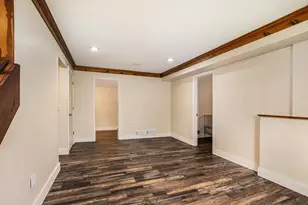 8482 Cottonwood Dr, Jenison, MI 49428 - Photo 11