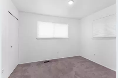 29848 Rambling Road, Southfield, MI 48076 - Photo 15