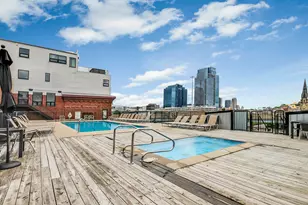 600 Broadway Ave NW, Grand Rapids, MI 49504 - Photo 25