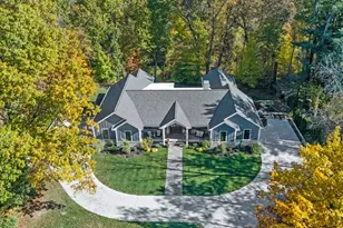 2815 Washington Ave, Saint Joseph, MI 49085 - Photo 1