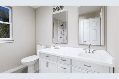 237 Grand River Circle, Jackson, MI 49201 - Photo 17