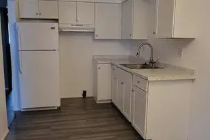 22700 Stair St, Clinton Twp, MI 48036 - Photo 5