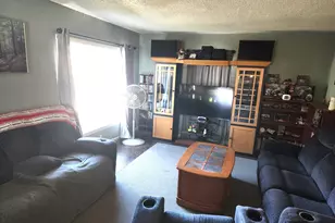 1616 S Getty St, Muskegon, MI 49442 - Photo 3