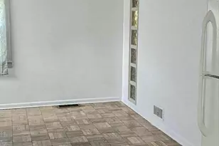 421 Prospect Ave, Alma, MI 48801 - Photo 5