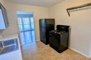 1056 Elmwood St, Plainwell, MI 49080 - Photo 3