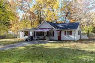 155 S Kensington Street, Muskegon, MI 49442 - Photo 5
