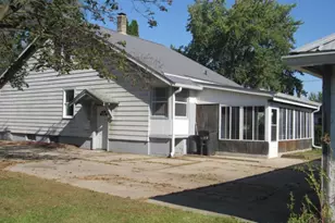 1346 E Caro Rd, Caro, MI 48723 - Photo 3