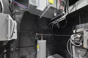 226 W Cesar E Chavez Ave, Lansing, MI 48906 - Photo 11