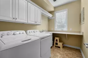 8459 Grapevine Cir, Mattawan, MI 49071 - Photo 11