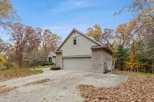 5240 Brookestone Dr NE, Rockford, MI 49341 - Photo 3