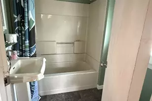 1035 Eastward St, Alma, MI 48801 - Photo 15