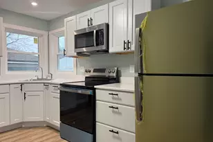 1385 Beardsley Ave, Muskegon, MI 49441 - Photo 11