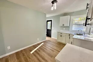 1385 Beardsley Ave, Muskegon, MI 49441 - Photo 9