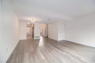614 Peninsula Ct, Ann Arbor, MI 48105 - Photo 5