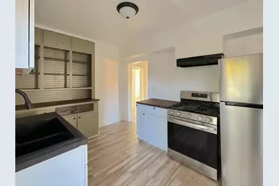 653 Orchard Avenue #5, Muskegon, MI 49442 - Photo 9