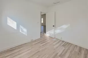 653 Orchard Ave, Muskegon, MI 49442 - Photo 11