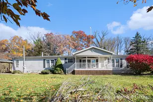 6928 Hubbardston Rd, Hubbardston, MI 48845 - Photo 27