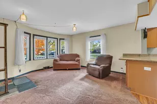 2422 Midday St, Jackson, MI 49203 - Photo 7