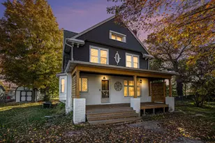 490 Territorial Rd, Benton Harbor, MI 49022 - Photo 1