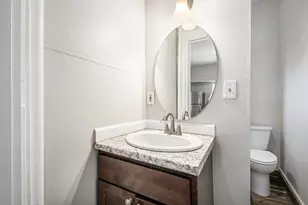 835 Bates St SE, Grand Rapids, MI 49506 - Photo 11