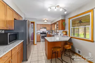 2236 Tecumseh Dr SE, Grand Rapids, MI 49506 - Photo 9