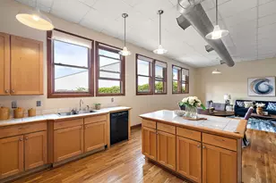 1395 Antietam Ave, Detroit, MI 48207 - Photo 17