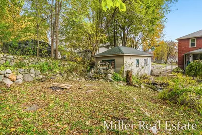 303 E Colfax Street, Hastings, MI 49058 - Photo 33