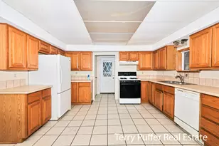 2569 Harding Ave, Muskegon, MI 49441 - Photo 7