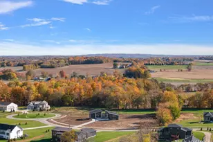 312 Ottogan Hls Ct, Dorr, MI 49323 - Photo 3