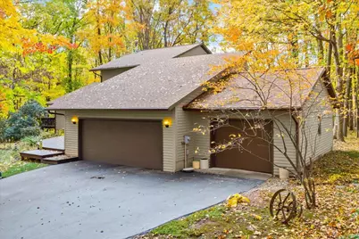 6030 Champagne Court SE, Grand Rapids, MI 49546 - Photo 3