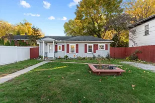 401 W 3rd St, Buchanan, MI 49107 - Photo 17