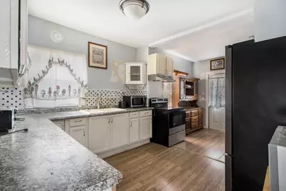116 W Territorial Road W, Battle Creek, MI 49015 - Photo 3