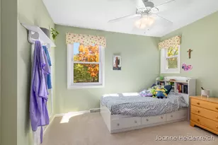 2526 Birchcrest Dr SE, Grand Rapids, MI 49506 - Photo 29