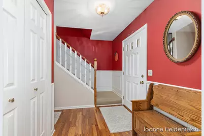 2526 Birchcrest Drive SE, Grand Rapids, MI 49506 - Photo 5