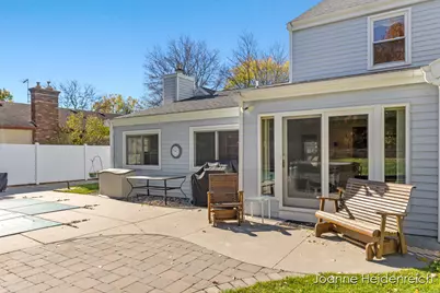 2526 Birchcrest Drive SE, Grand Rapids, MI 49506 - Photo 37