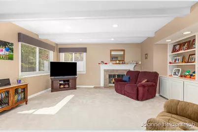 2526 Birchcrest Drive SE, Grand Rapids, MI 49506 - Photo 19