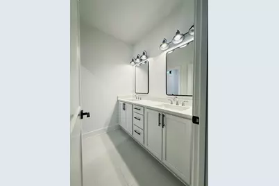 16420 Sleepy Hollow Drive, Fenton, MI 48430 - Photo 31