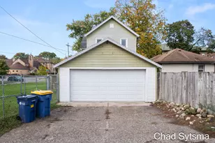 1044 Van Buren Ave NW, Grand Rapids, MI 49504 - Photo 33