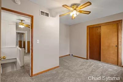 1044 Van Buren Avenue NW, Grand Rapids, MI 49504 - Photo 15